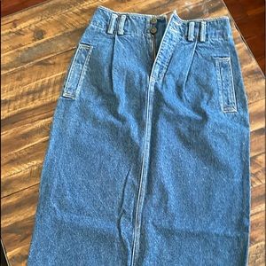 Lizwear vintage denim skirt